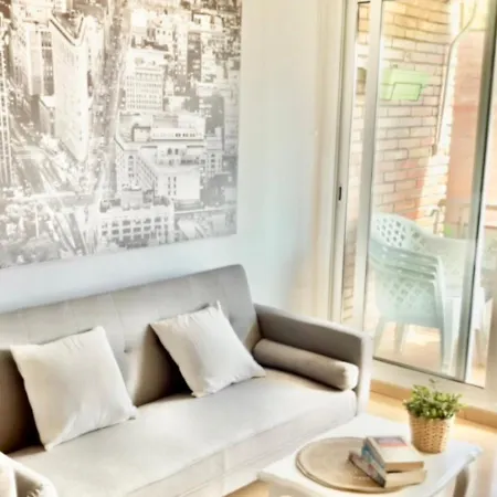 아파트 Duplex Con Terraza En La Playa 콤마루가